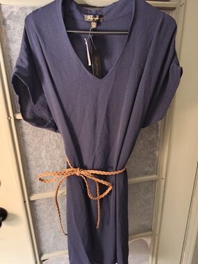 Lexington Avenue Navy V-Neck Dress with Gold Tag